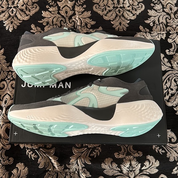 Jordan Delta 3 Low - Picture 2 of 4